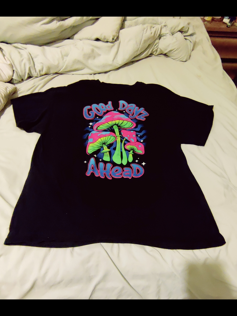 The Festival Vibe DOM Mushroom Good Days Ahead Shirt XL